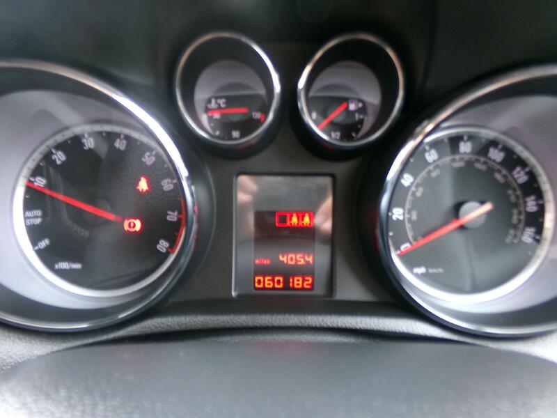 VAUXHALL MOKKA