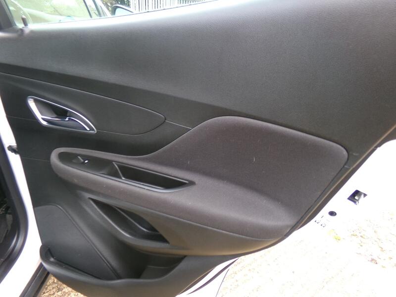 VAUXHALL MOKKA