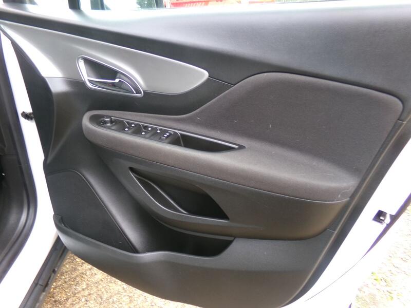 VAUXHALL MOKKA