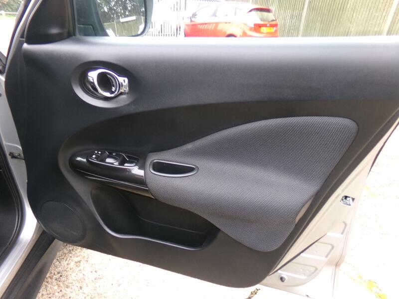 NISSAN JUKE