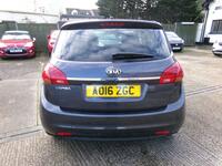 KIA VENGA