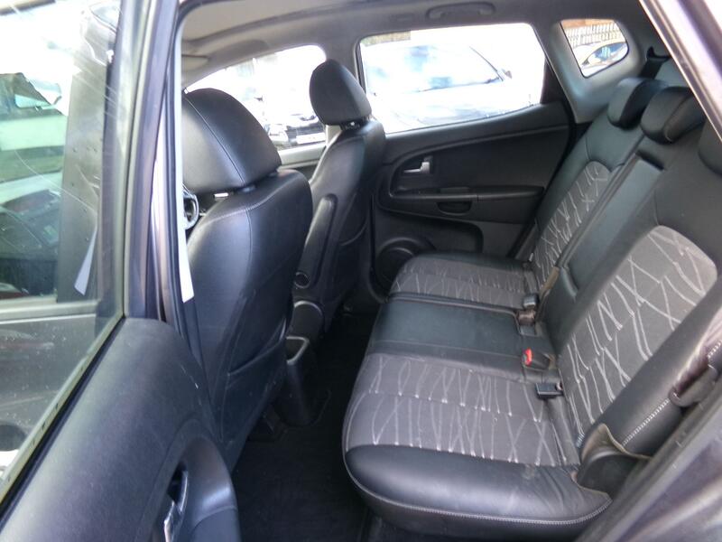 KIA VENGA