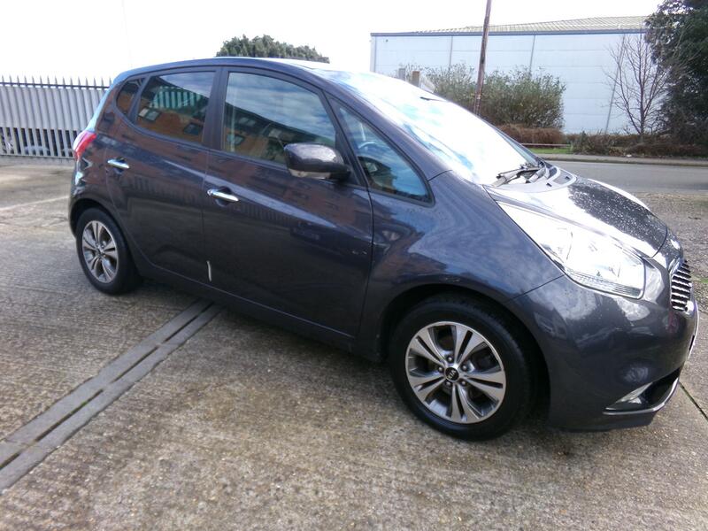 KIA VENGA
