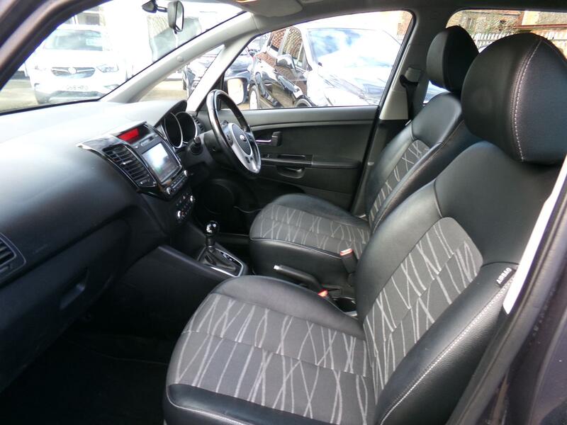 KIA VENGA