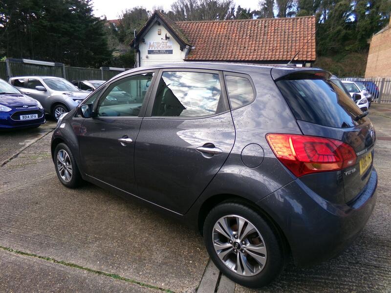 KIA VENGA