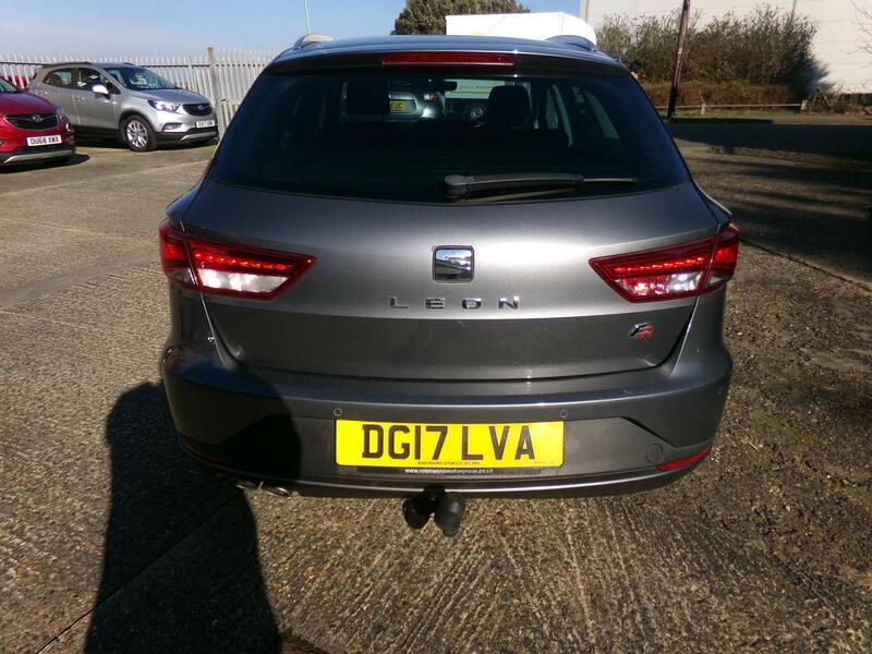 SEAT LEON