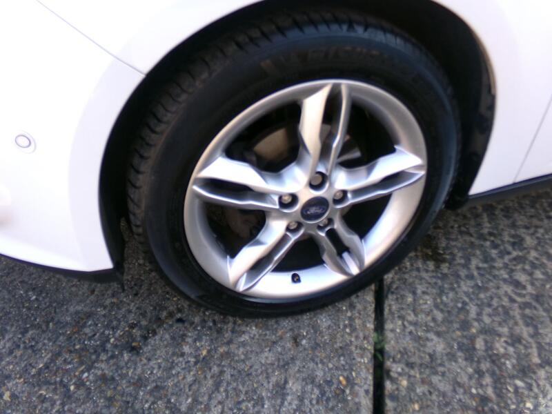 FORD FOCUS