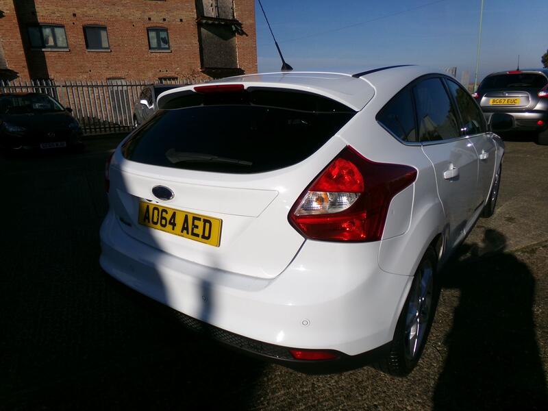 FORD FOCUS