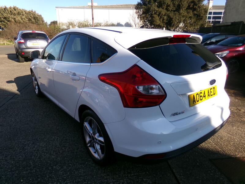 FORD FOCUS