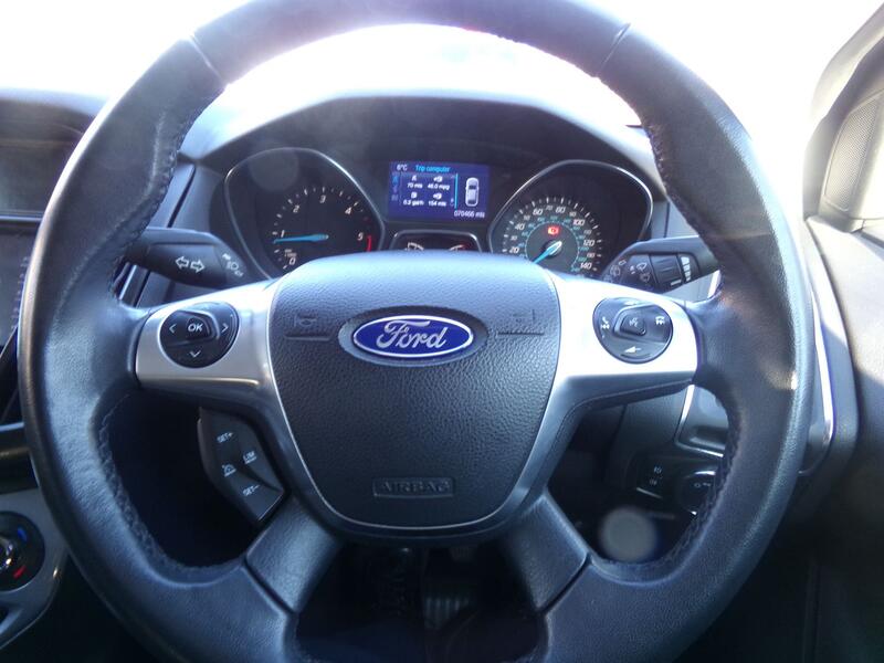 FORD FOCUS