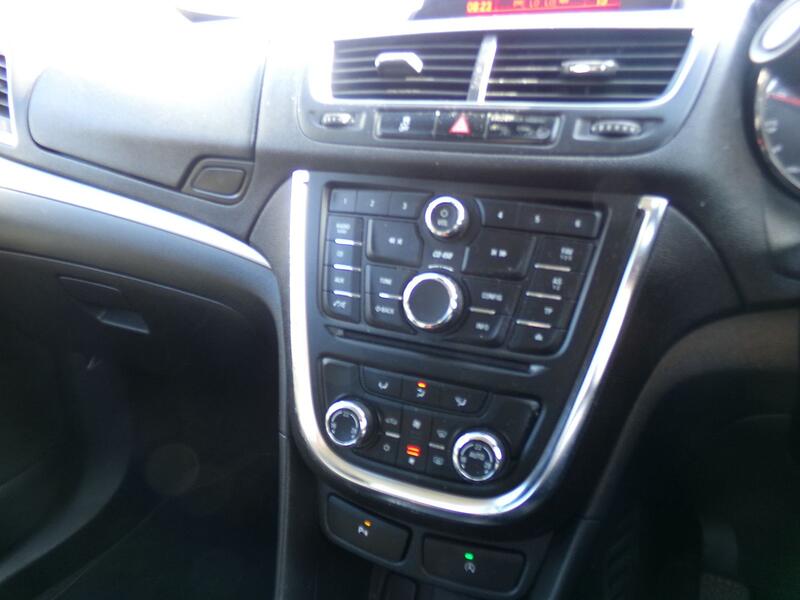 VAUXHALL MOKKA