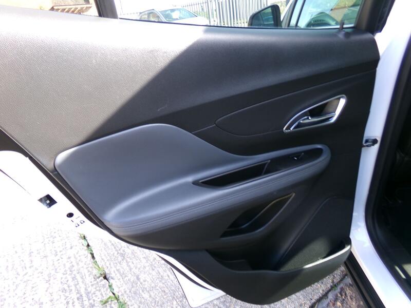 VAUXHALL MOKKA
