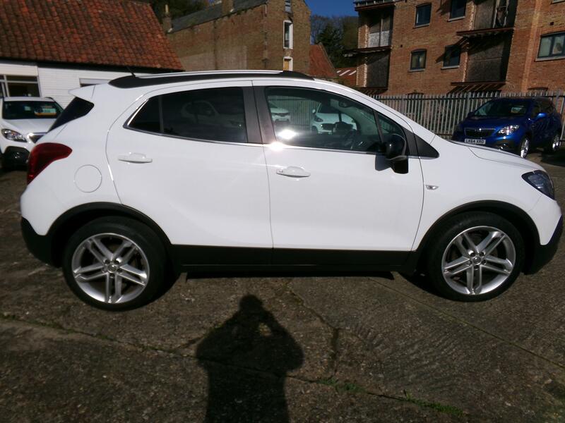 VAUXHALL MOKKA