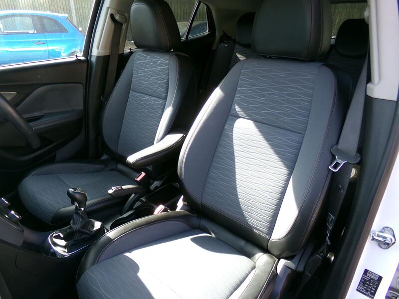 VAUXHALL MOKKA