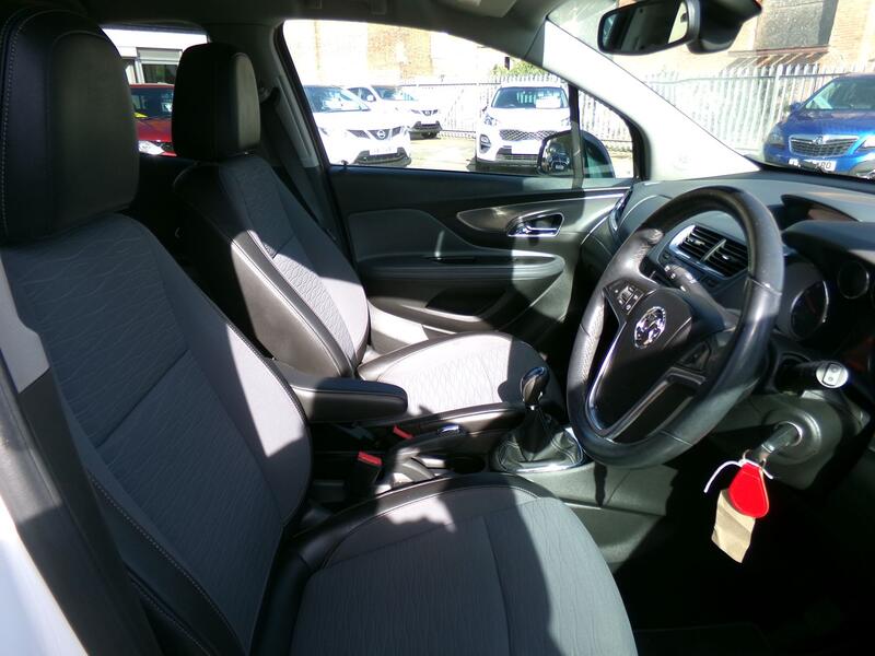 VAUXHALL MOKKA